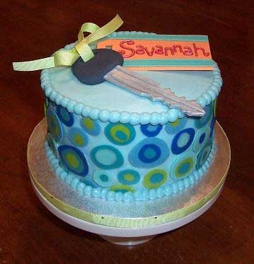 Sweet Sixteen Birthday Cakes on Party411   Car Theme Sweet 16 Birthday Party Ideas